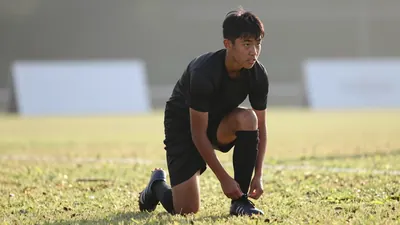 Viktor Dufoort, a 16-year-old footballer from Belgium, explains how a TikTok song featuring Allan Saint-Maximin led him...