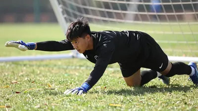 Newcastle United paid €30.57 million for goalkeeper Lukáš Horníček, a fee above his €30 million release clause, according...