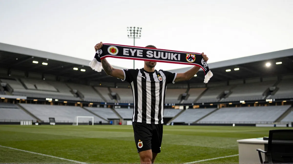 Newcastle United eye Suzuki after Ancelotti praise potential